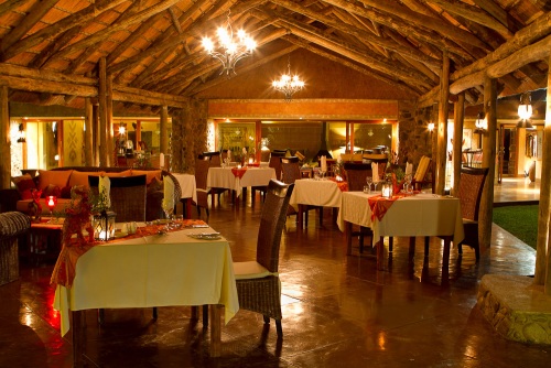 AmaKhosi Safari Lodge restaurant